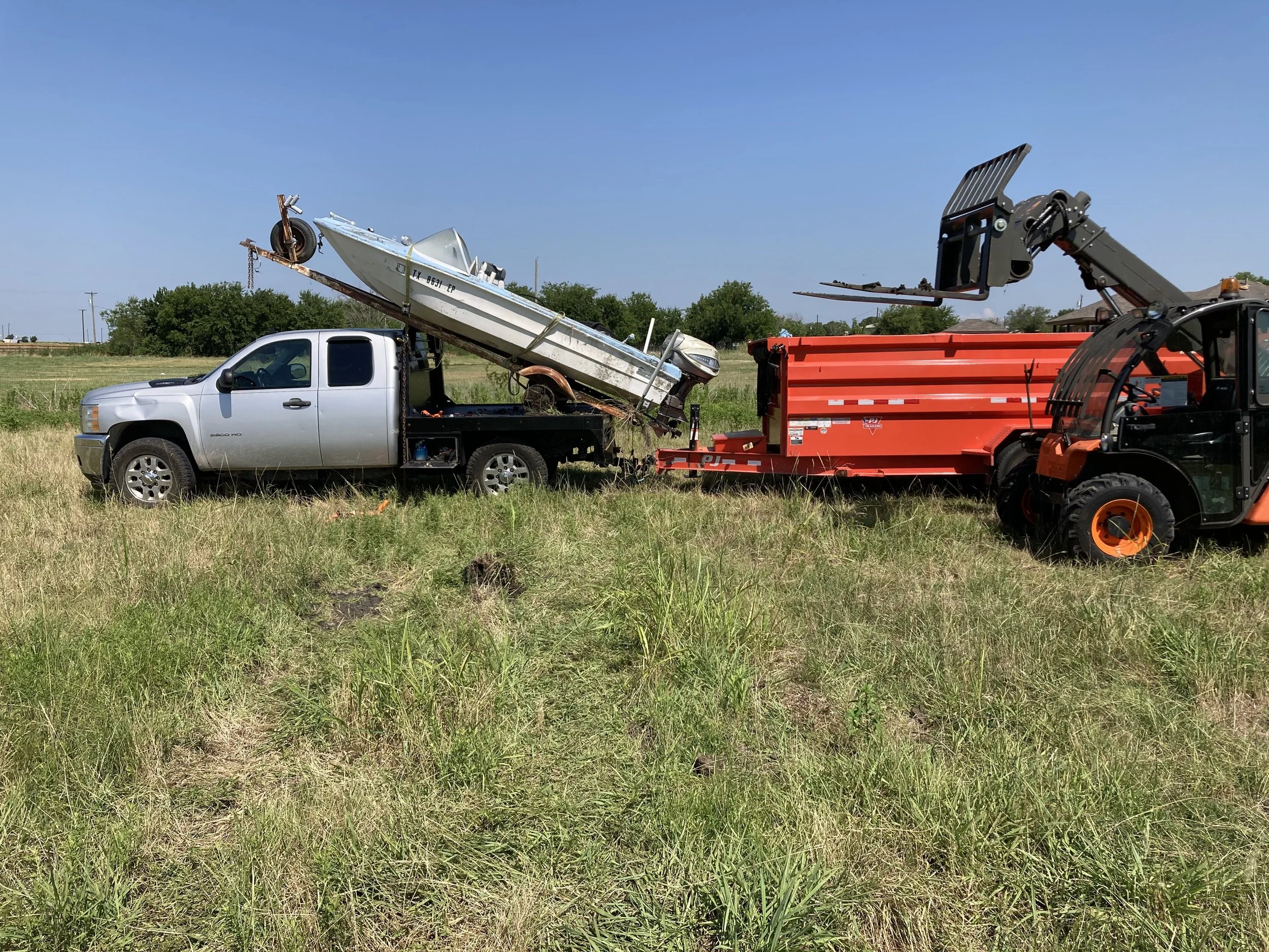 Manor Yard — junk drop off & disposal near me in Manor, TX 78653